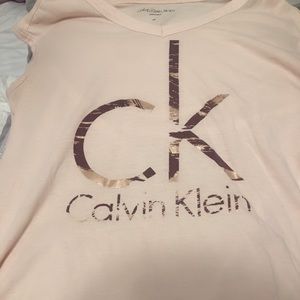 Blush CalvinKlein tee